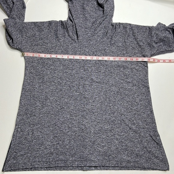 Lululemon Turtleneck Oversized Boxy Top in Heathered Black - Picture 4 of 6